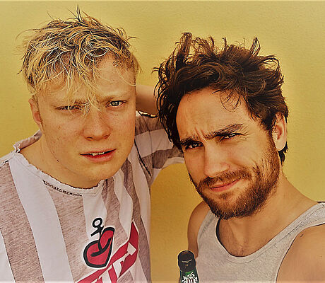 Kleinschmidt & Hinsch | theater(kahn)podcast Valentin Kleinschmidt & Jannik Hinsch