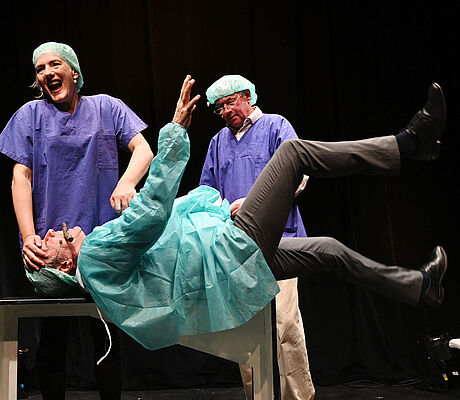 Lachen bis der Arzt geht Lachen bis der Arzt geht